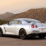 2010-nissan-gt-r-3