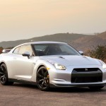 2010-nissan-gt-r-4
