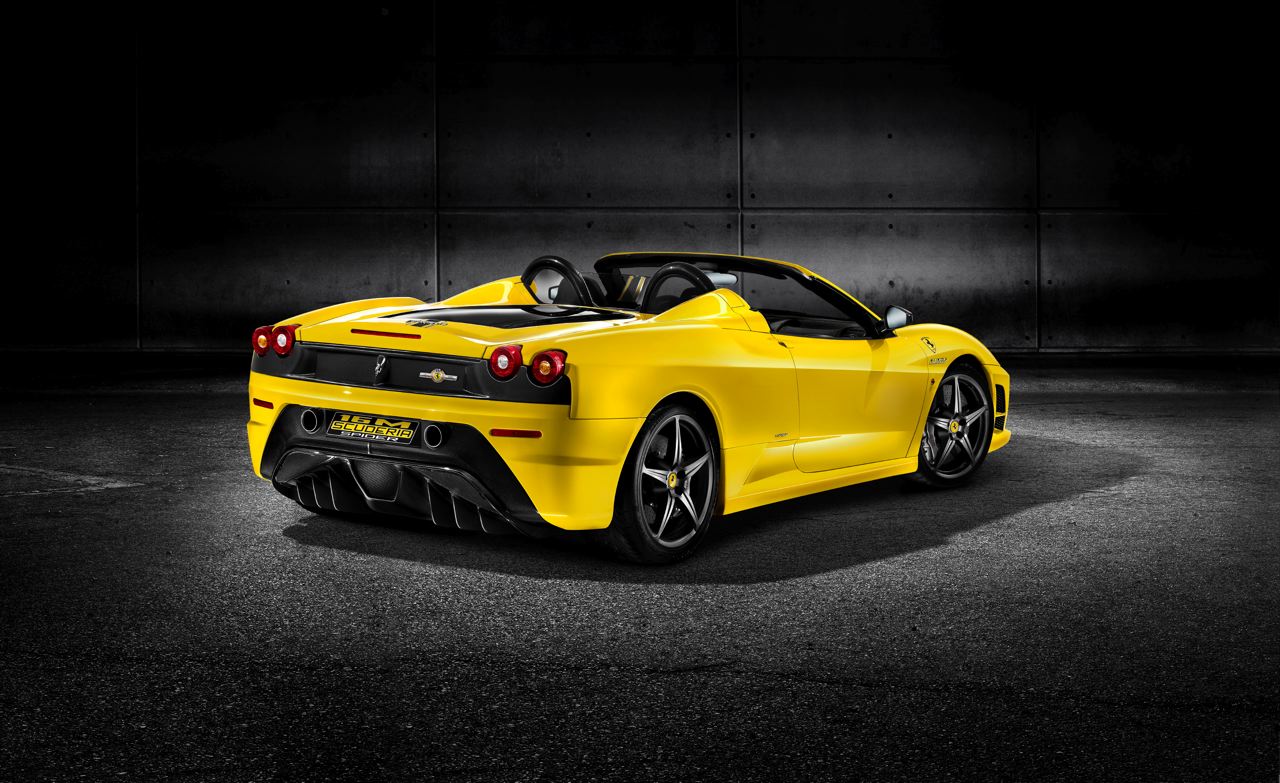 Ferrari Scuderia - Photo Actress