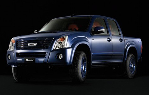 Isuzu Dmax 4x4. Isuzu D-Max has created two