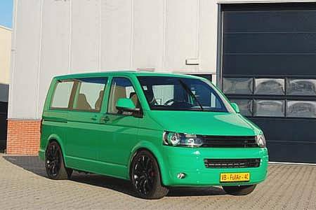 Having a Porsche 911 prepared engine Volkswagen Transporter TH2RS is a very 