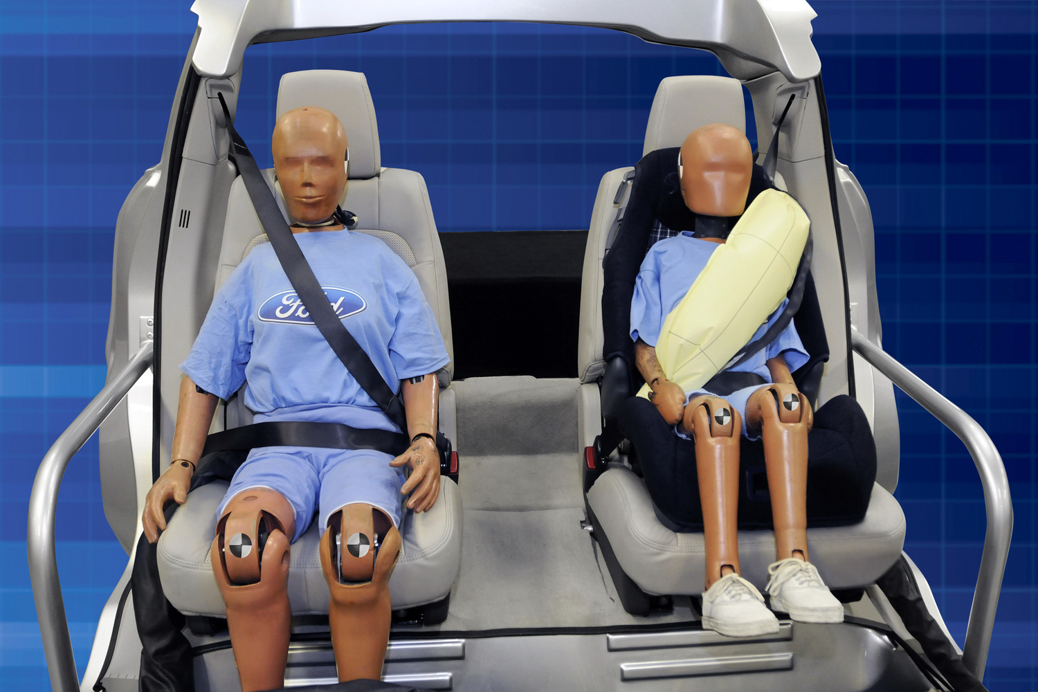 Ford launches first seat belt with airbag Automotorblog