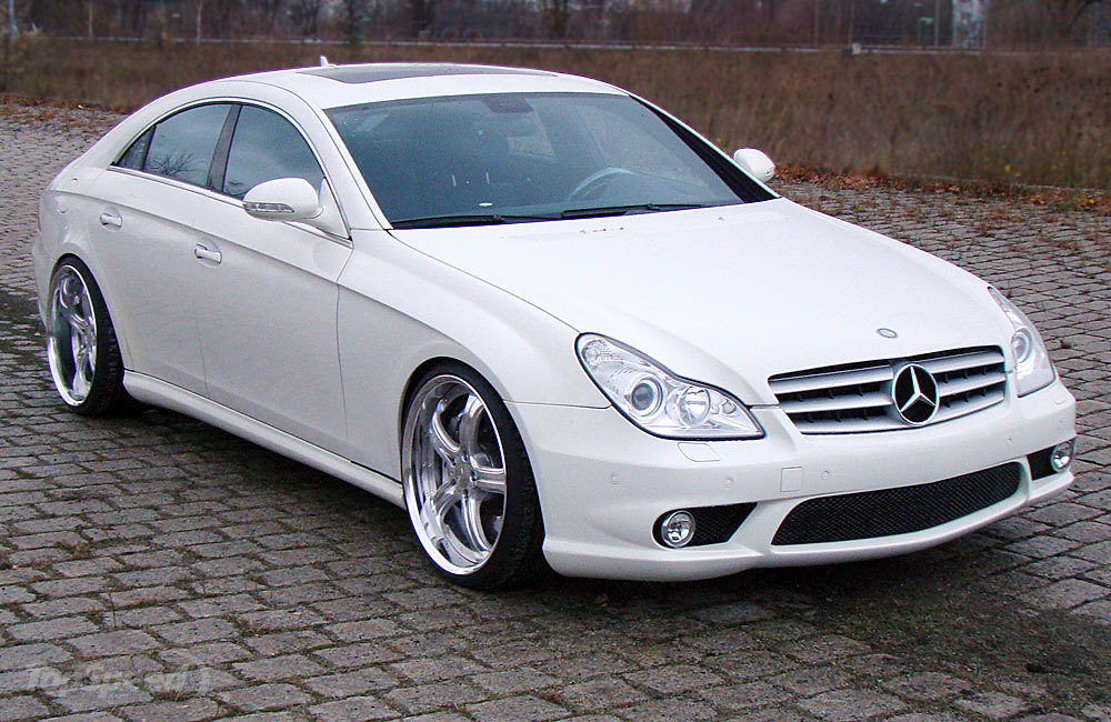 Mercedes CLS55 AMG BI have to tell you that this car is looking way too