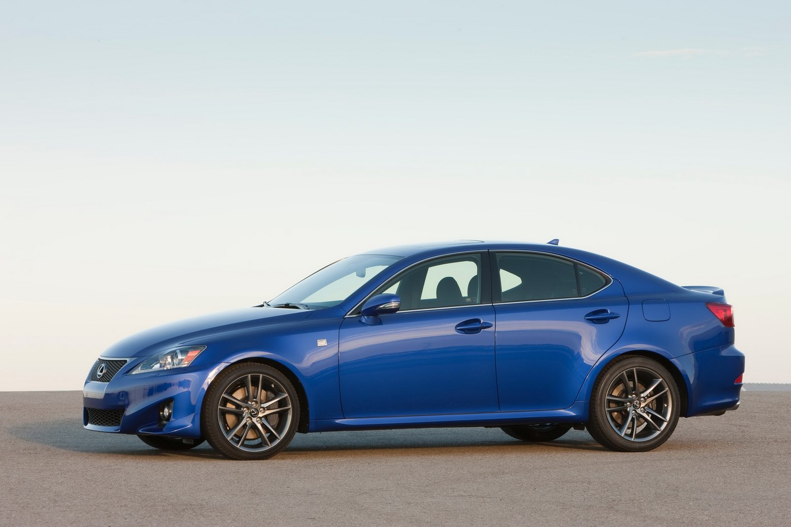 Lexus IS model range updated for 2012 Automotorblog