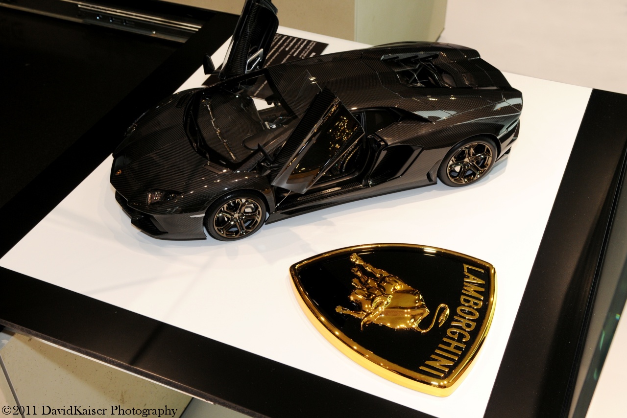 Lamborghini's Aventador is expensive, even in 1:8 scale ...
