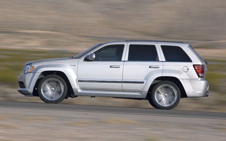 2010 jeep srt8