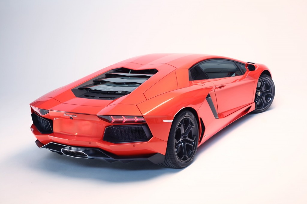 Speaking of that handling rating the Lamborghini Aventador features Formula