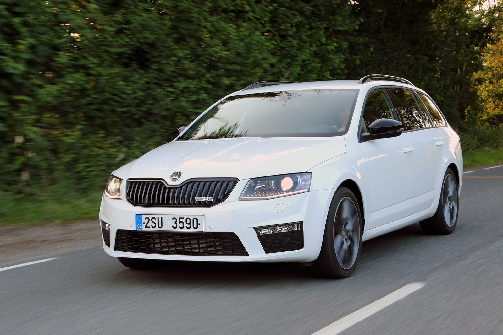 2014 Skoda Octavia RS officially unveiled at Goodwood - Automotorblog