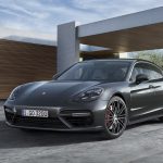 2017 Porsche Panamera 4S (10)
