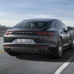 2017 Porsche Panamera 4S (12)