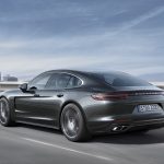 2017 Porsche Panamera 4S (14)