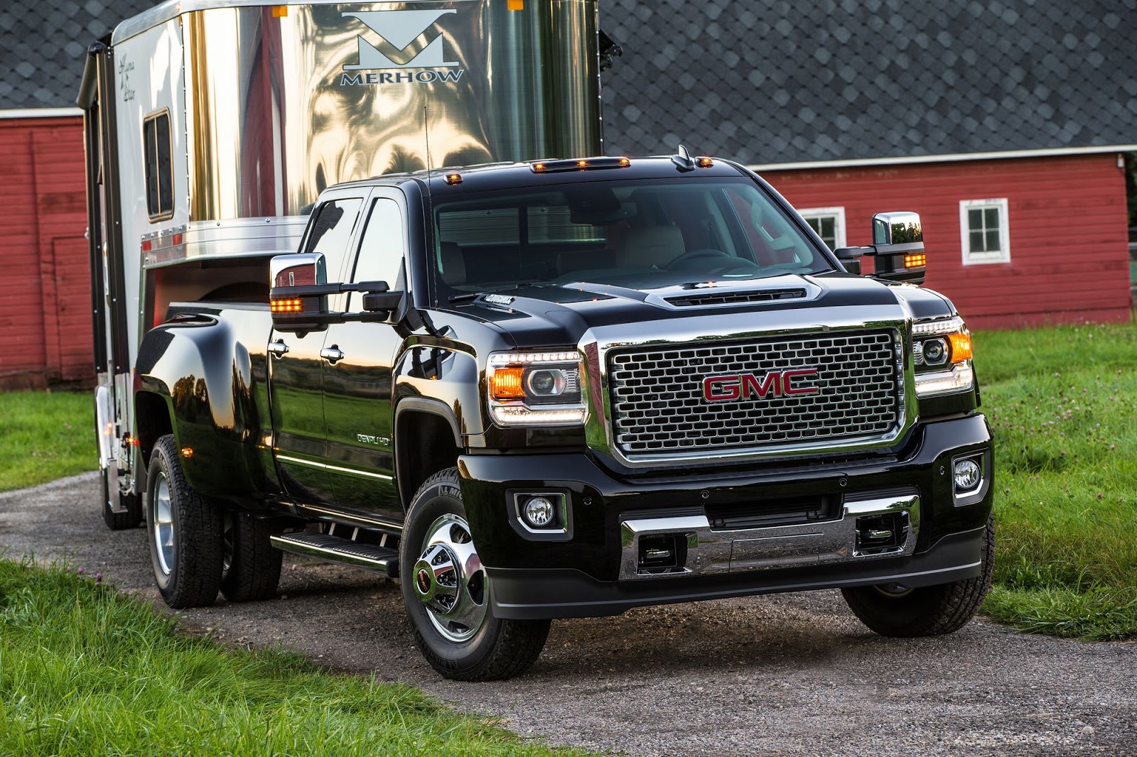 2017 GMC Sierra HD Gets HighPerformance Duramax Diesel V8 Mill