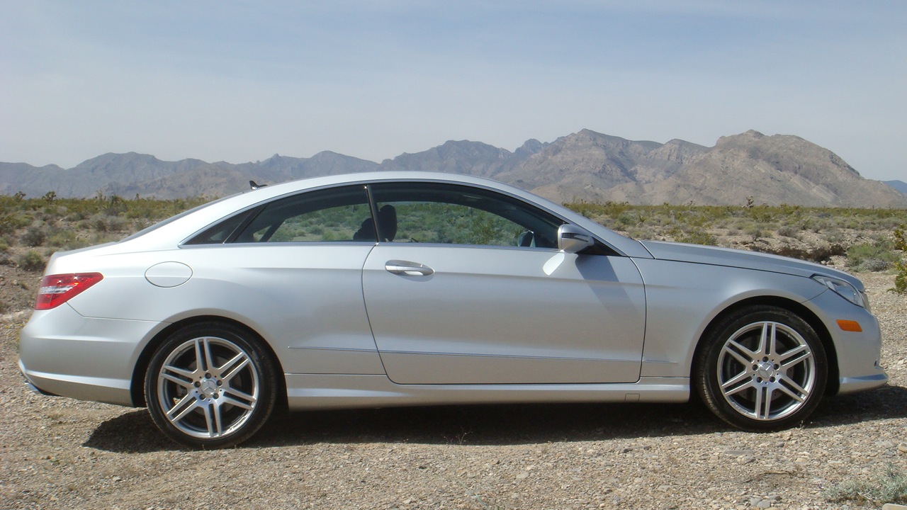 Мерседес купе 2010 года. Mercedes e550 Coupe. C Coupe 2010 Мерседес. E class Coupe 210.