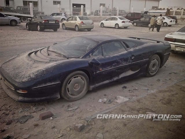 Jaguar XJ220 neglected