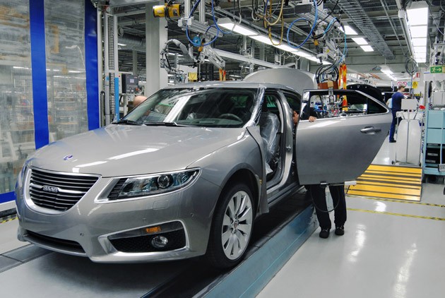 Saab 9-5 being built