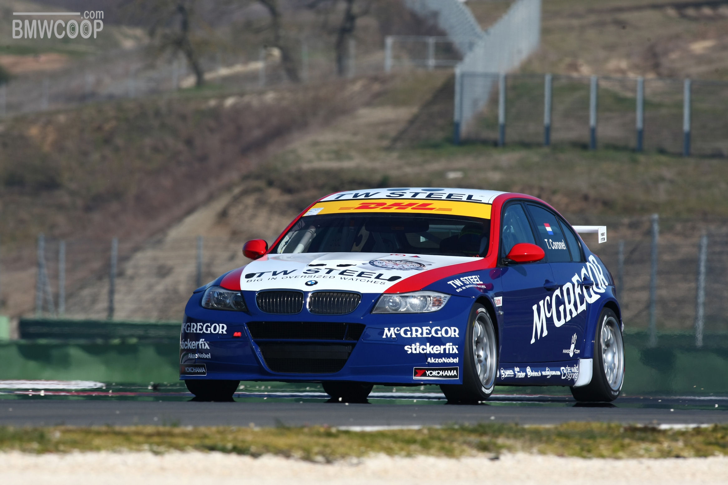 WTCC BMW 320 TC racer