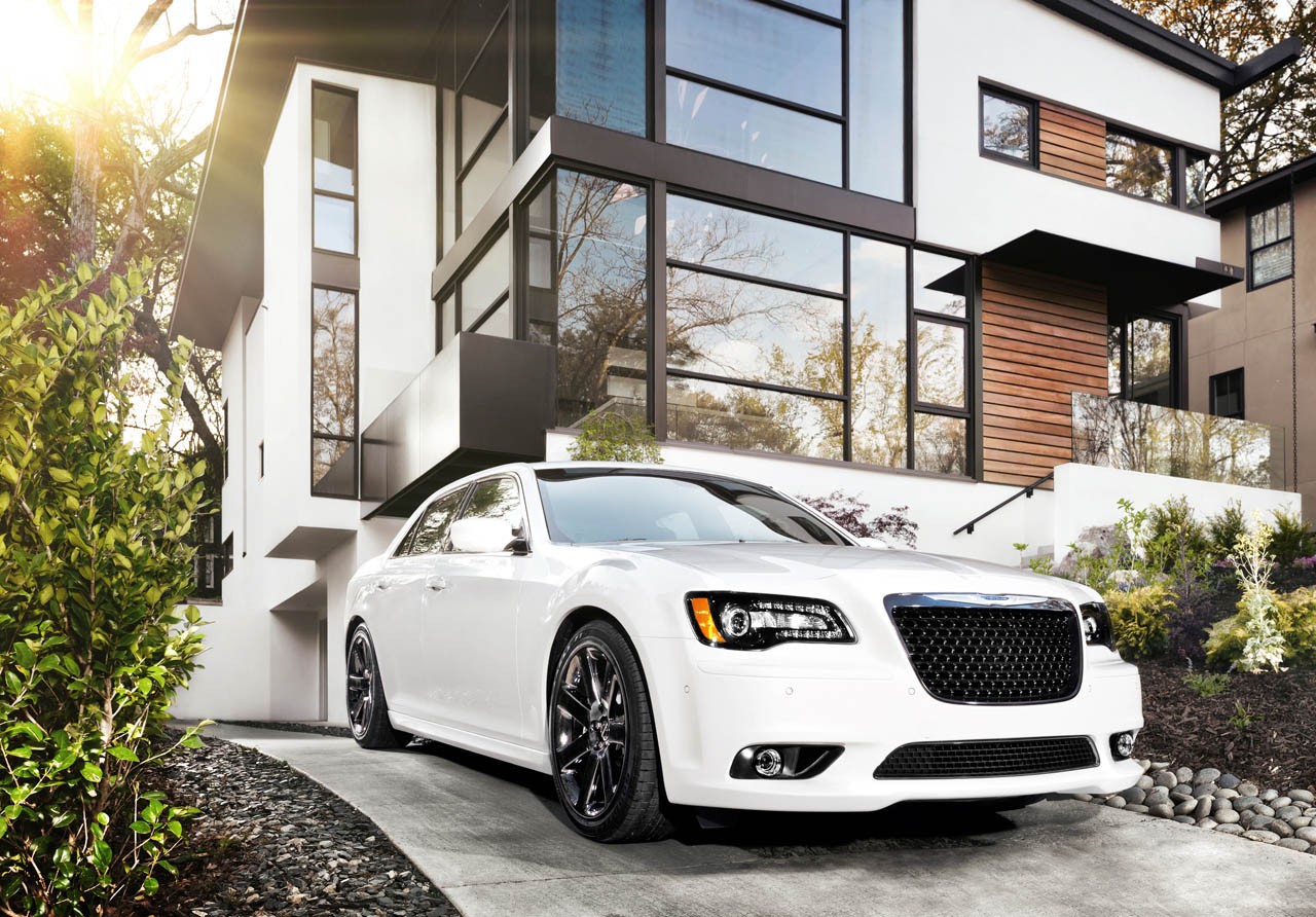 2012 Chrysler 300 SRT8