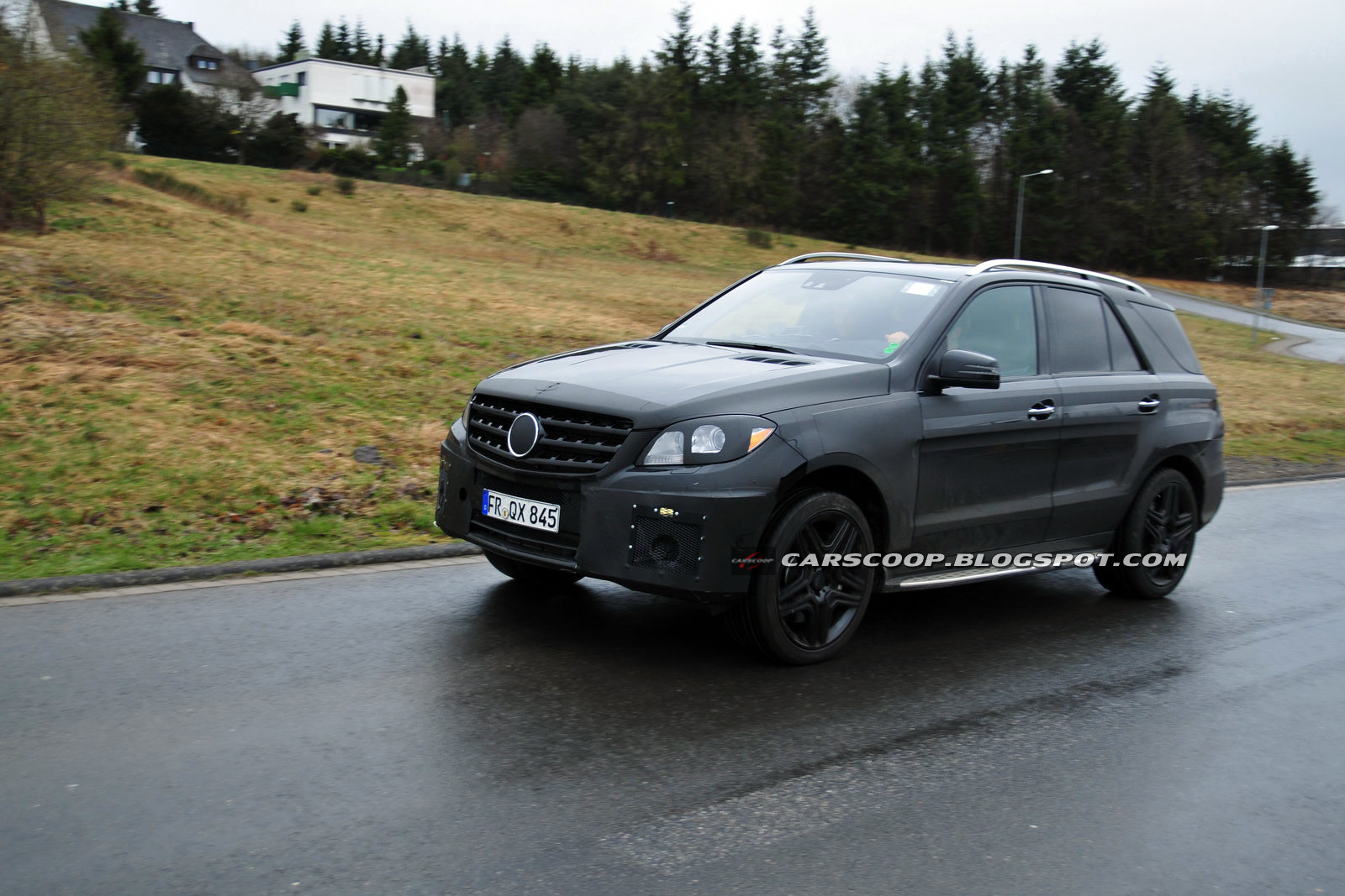 2012 Mercedes ML63 AMG spyshots