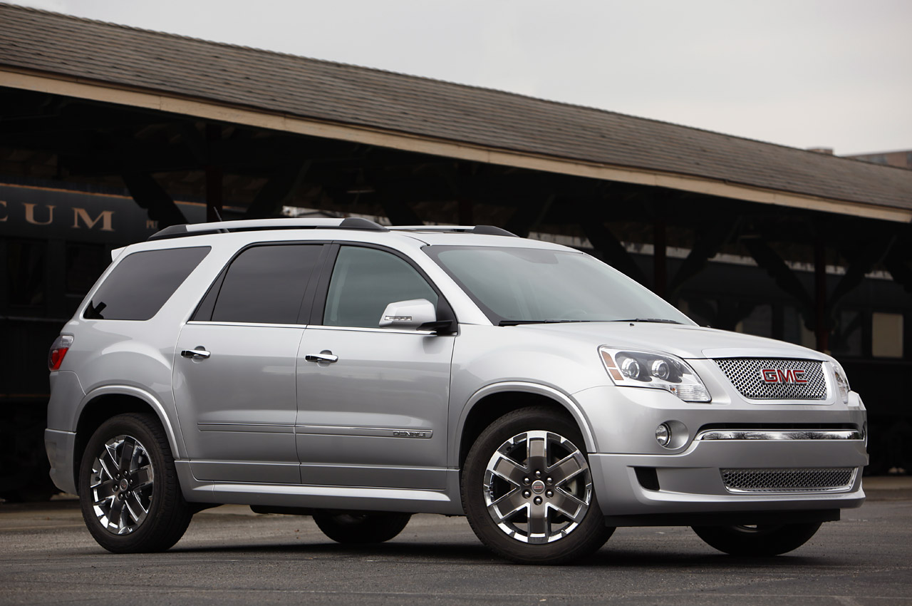 2011 GMC Acadia Denali