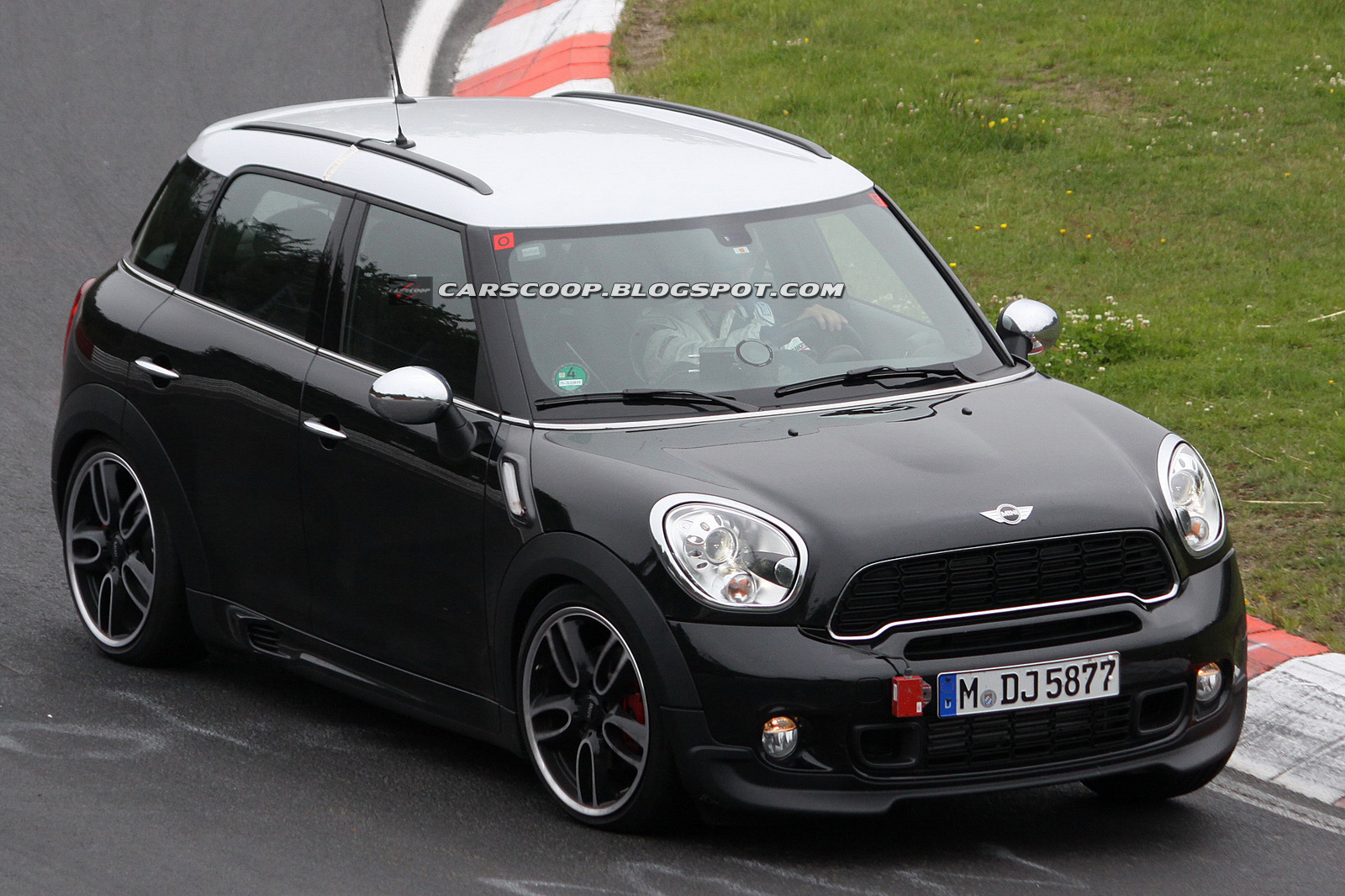 2012 Mini Countryman JCW spied