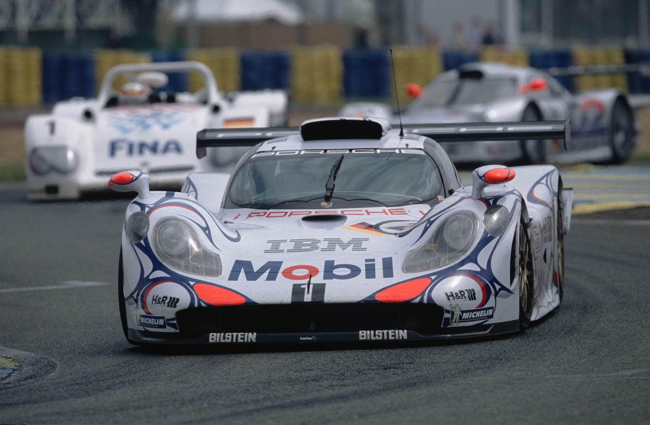 Porsche 911 GT1