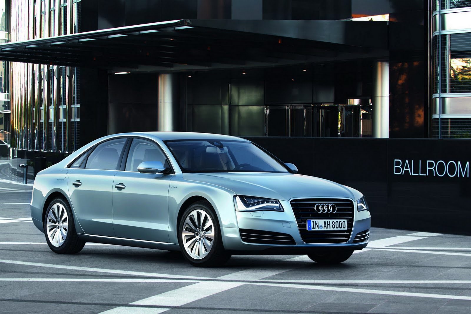 2013 Audi A8