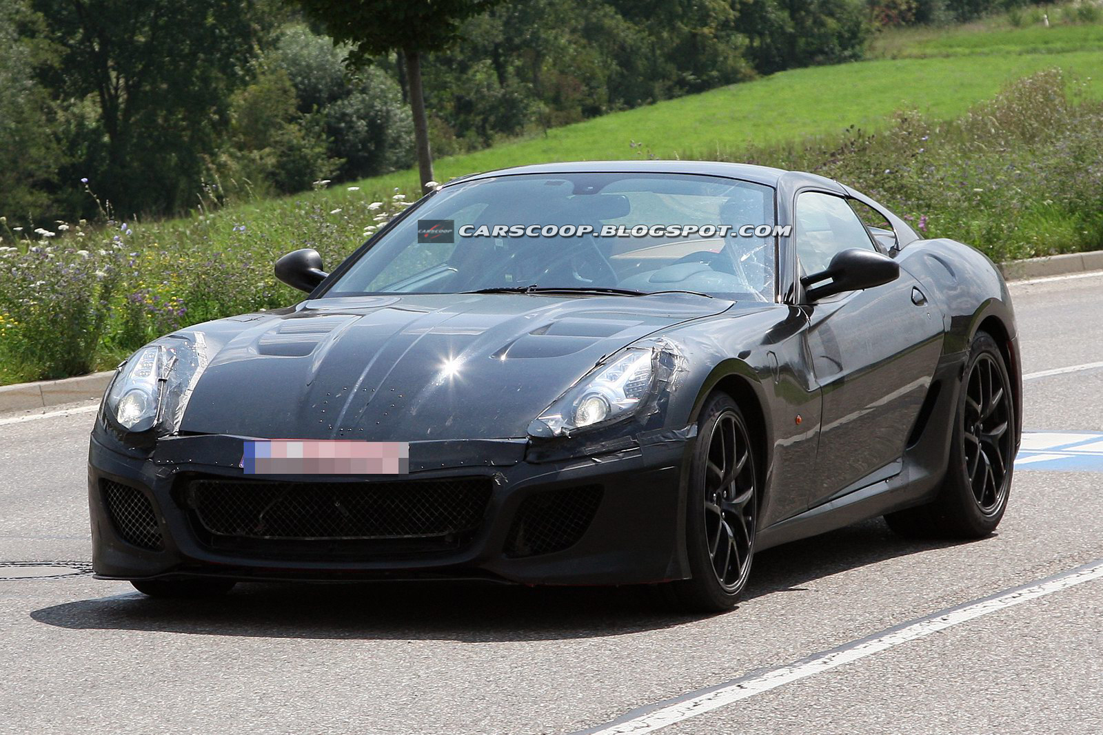 Ferrari 599 successor spyshots