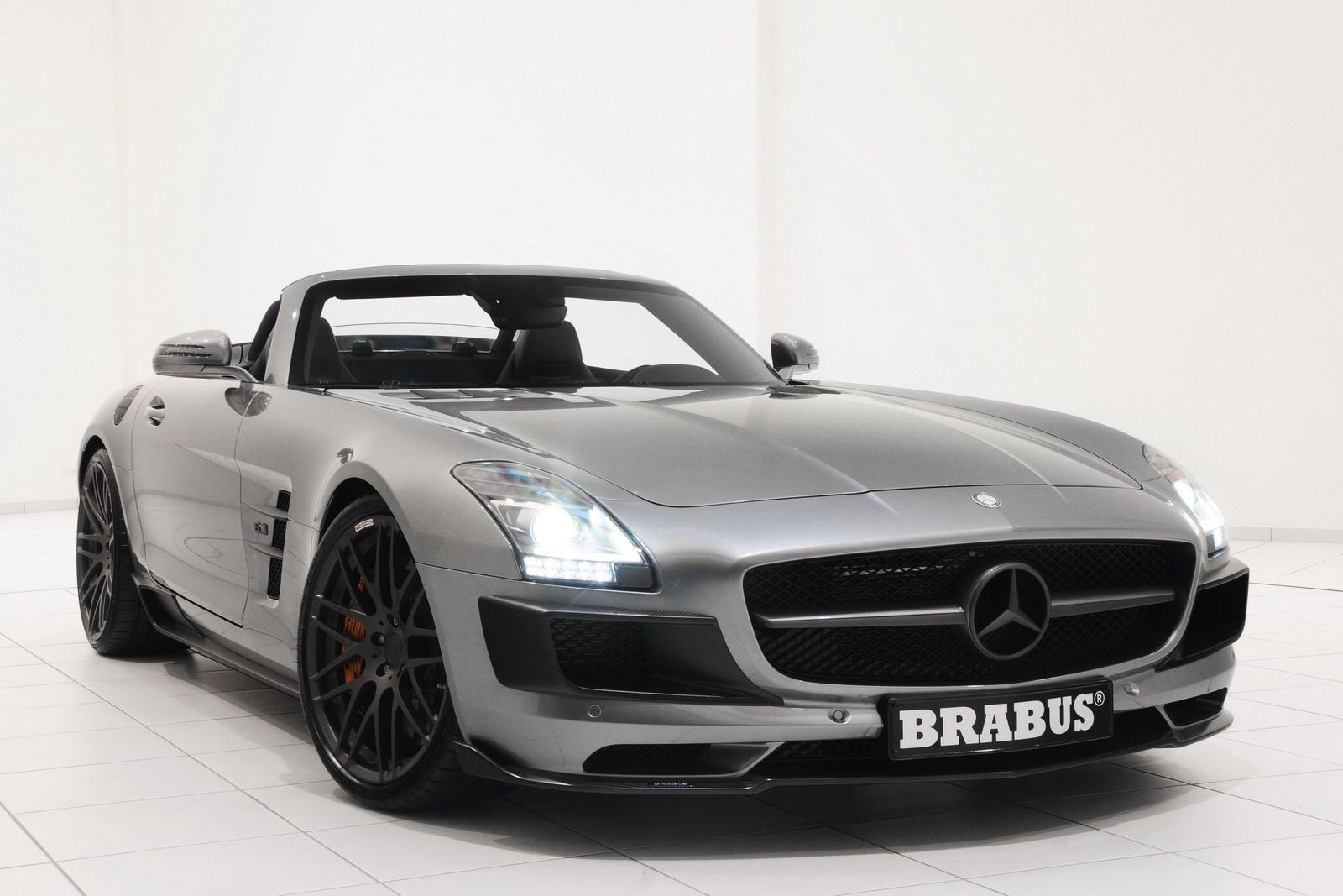 Mercedes SLS AMG Roadster by Brabus