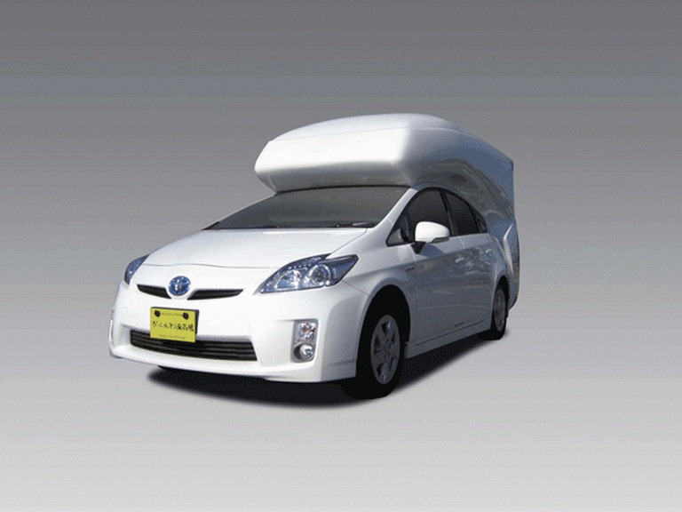 Toyota Prius by Campinn