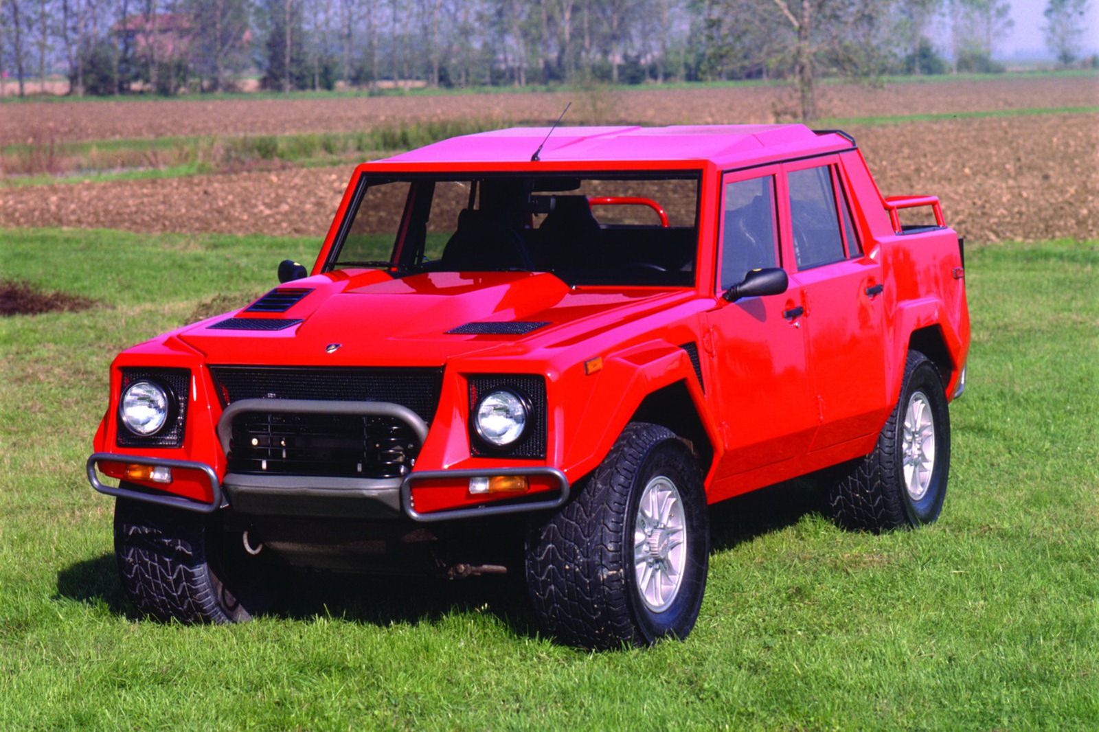 Lamborghini LM002