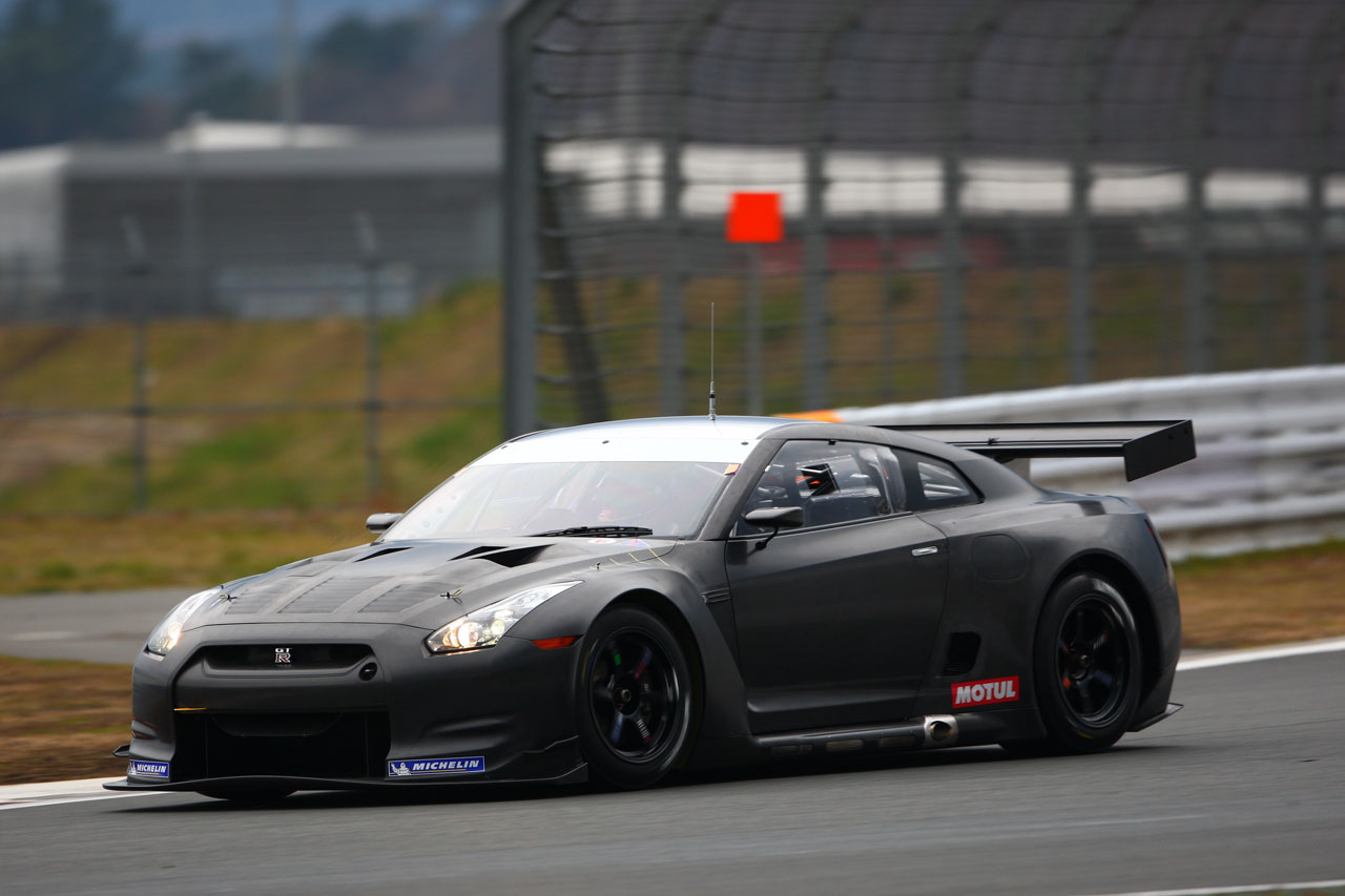 V8 powered Nissan GT-R