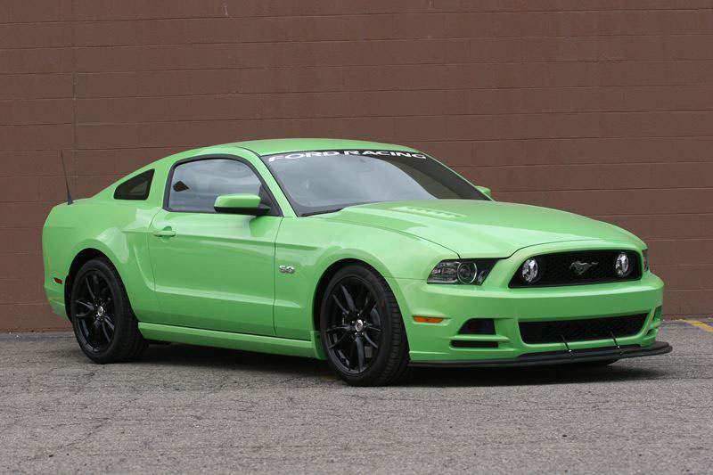 2013 Ford Mustang Racing