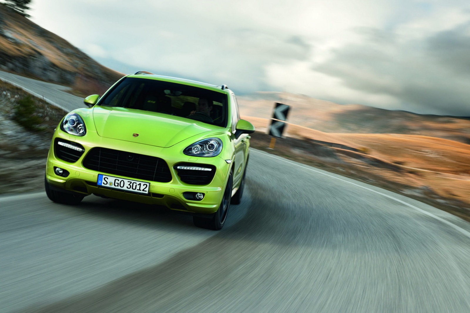 2013 Porsche Cayenne GTS