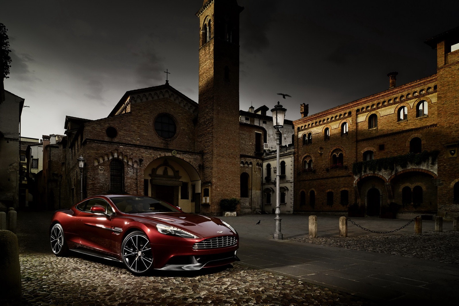 2013 Aston Martin Vanquish