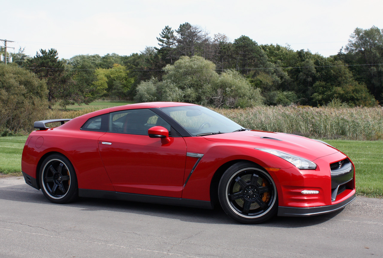 2013 Nissan GT-R Black Edition