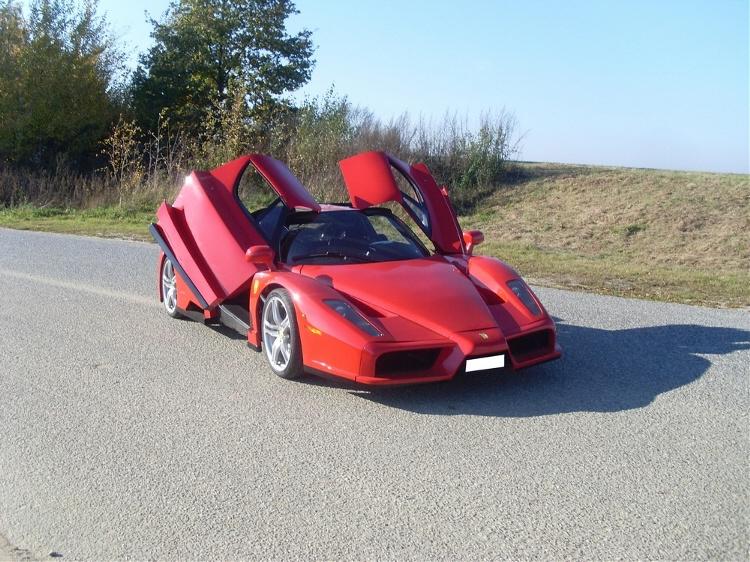 Ferrari Enzo replica