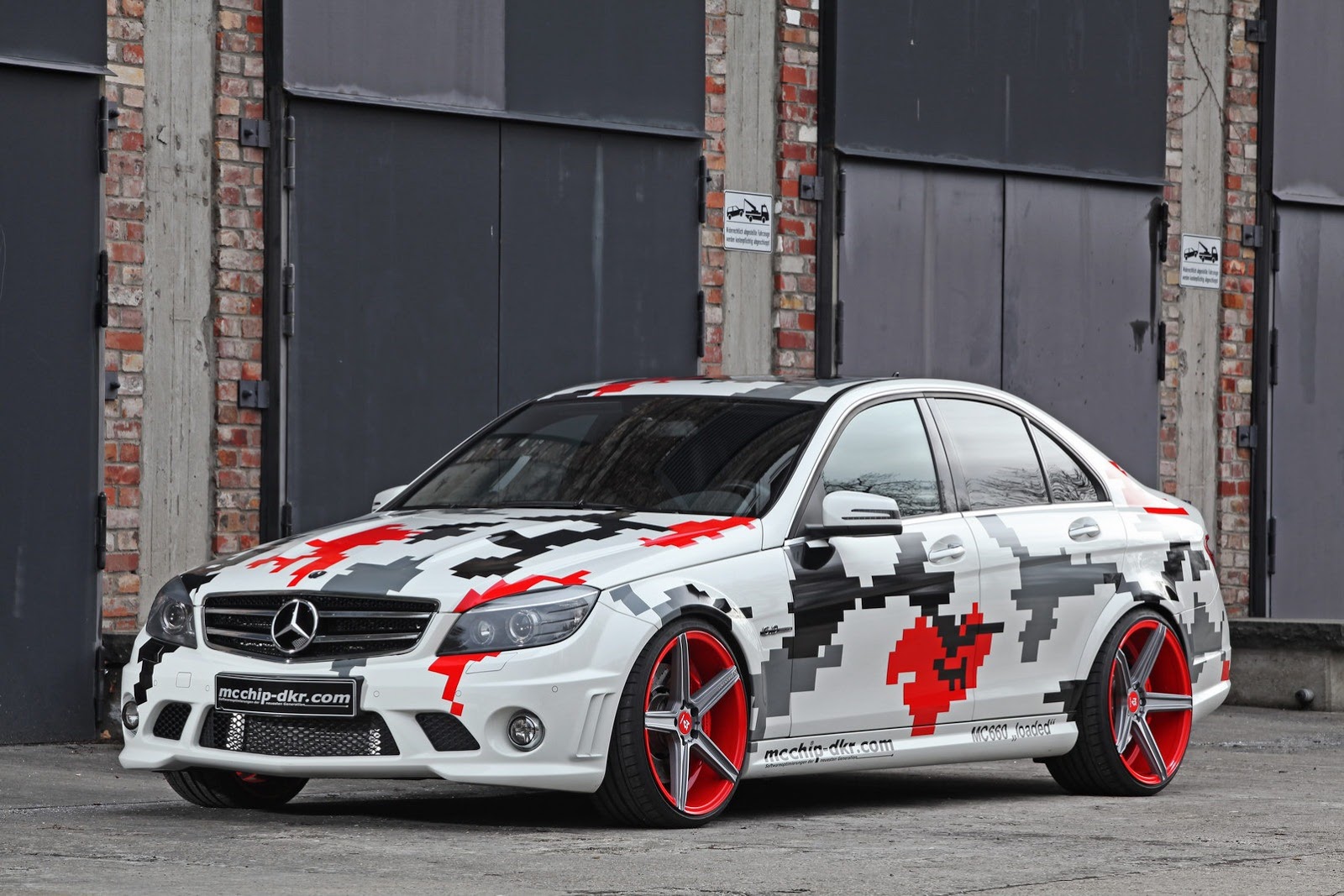 Mercedes C63 AMG by Mcchip