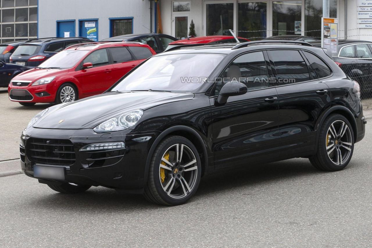 2014 Porsche Cayenne spied