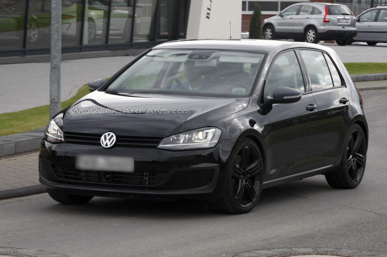 2014 Volkswagen Golf R spied