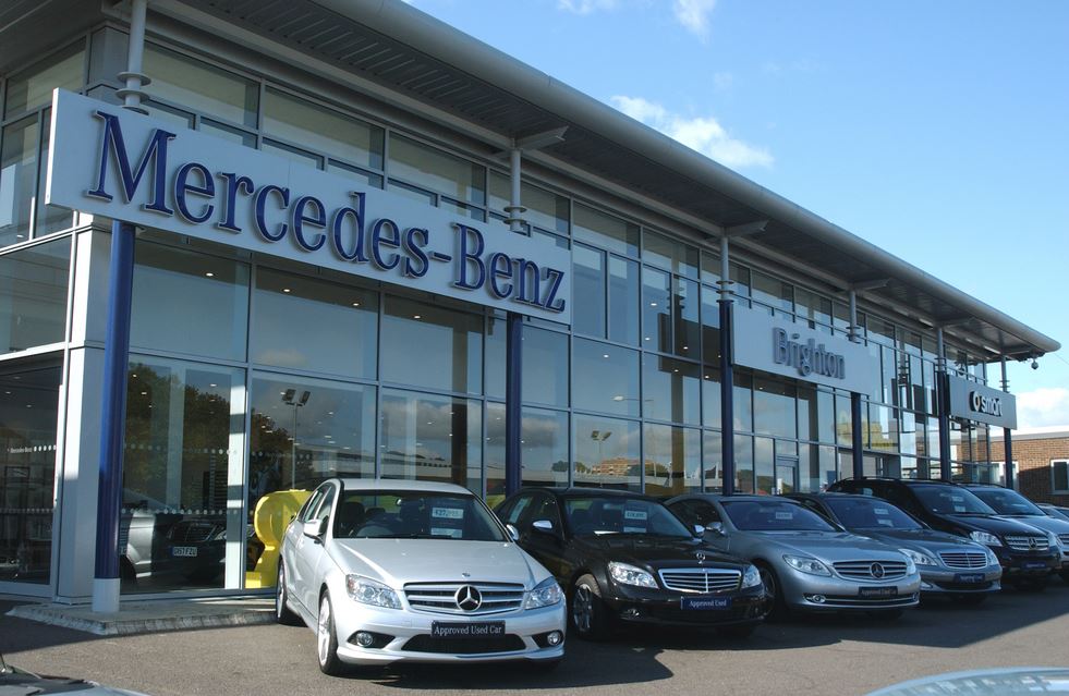 Mercedes-Benz Dealership
