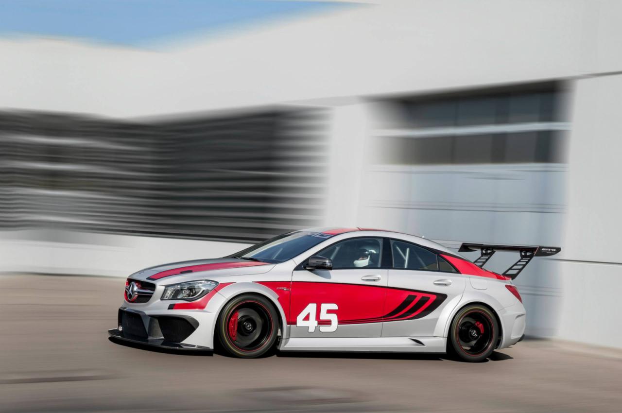 Mercedes CLA 45 AMG Racing Series