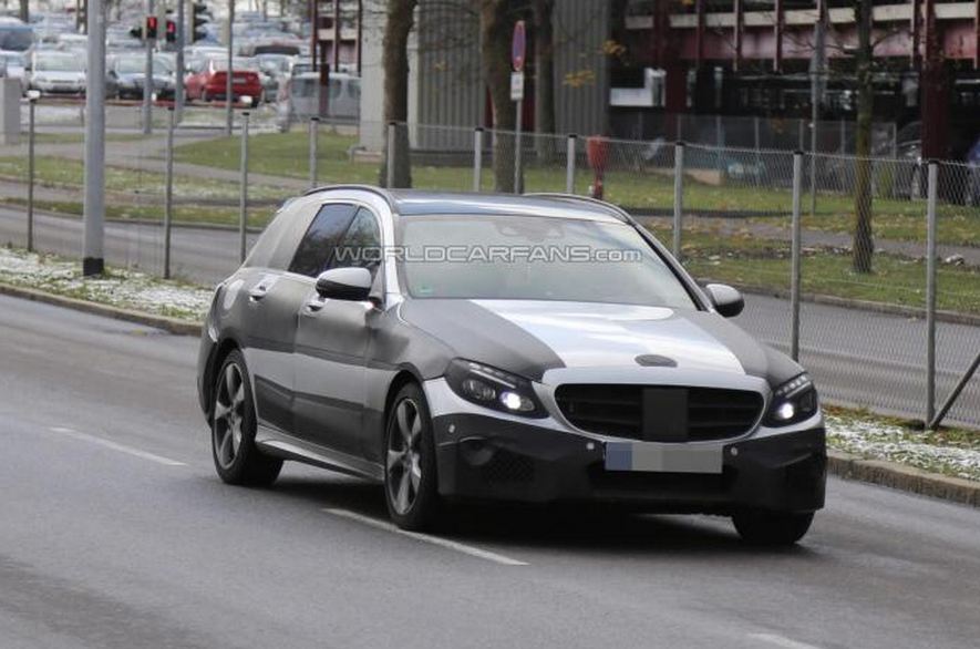 Mercedes C-Class Estate spy