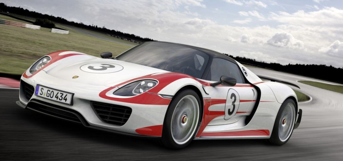 Porsche 918 Spyder with Weissach Package