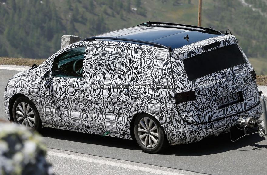 2015 Volkswagen Touran spied