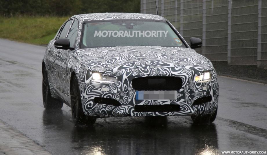 2016 Jaguar XF Spy Shots