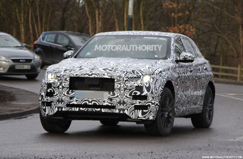 2017 Jaguar F-Pace Spy Shot