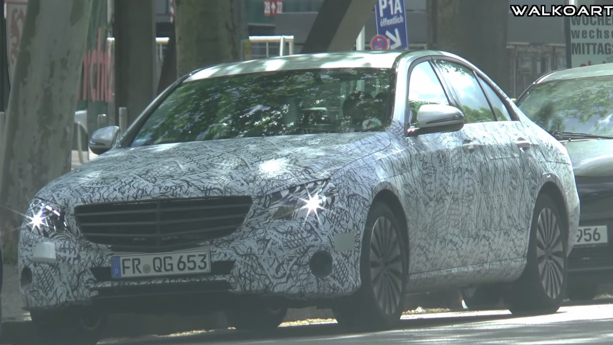 2017 Mercedes-Benz E-Class Spy Shot