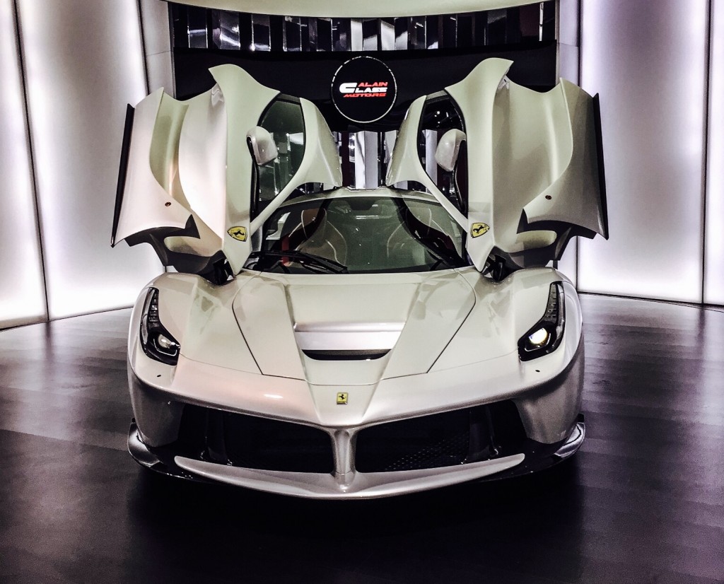 Ferrari LaFerrari Auctioned in Dubai