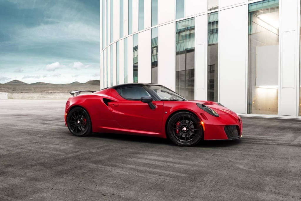 Alfa Romeo 4C by Pogea Racing