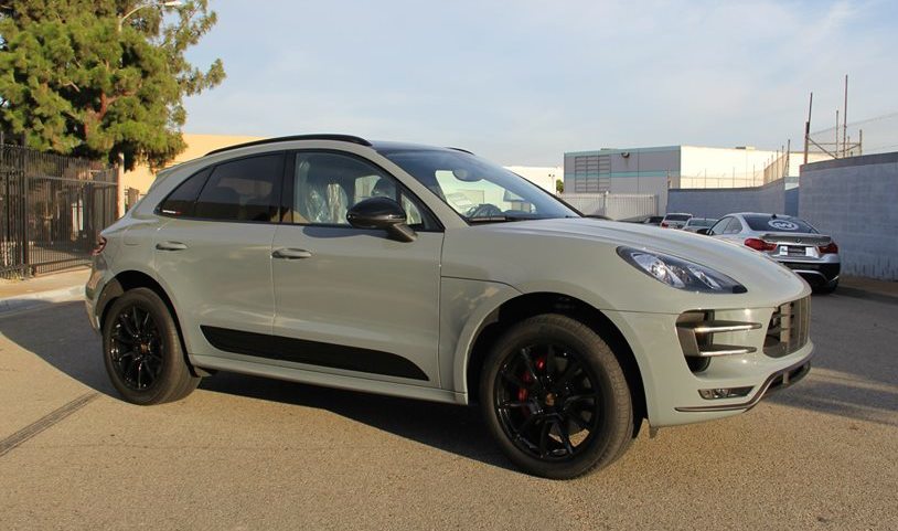 Porsche Macan Turbo by Impressive Wrap